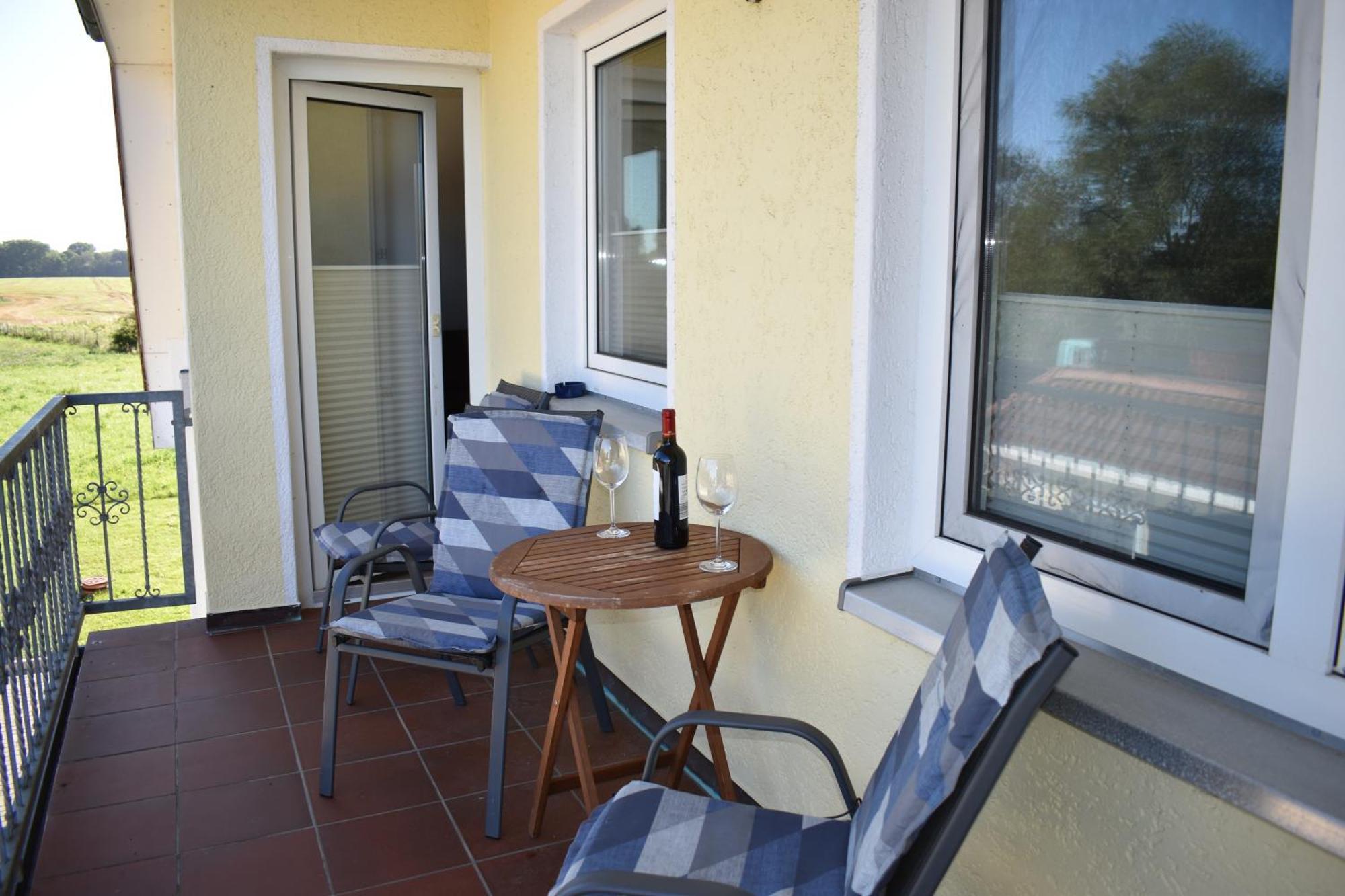Haus Zum Strand Muschel Dassow Esterno foto